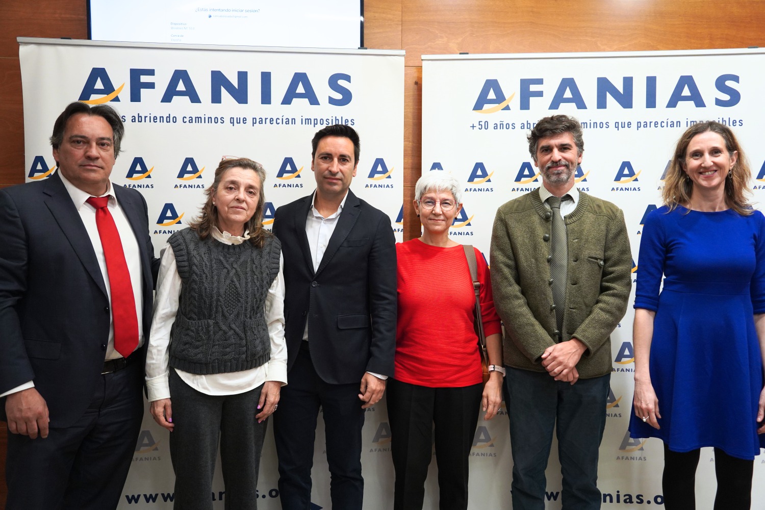 (de izd. a dcha) Juan Agudo (presidente de AEMED), Hortensia García (vicepresidenta de la Junta Directiva), Javier Luengo (Director General de Plena Inclusión Madrid), Isabel García (Presidenta de AFANIAS), Juan Manuel Alberquilla (Director General de AFANIAS) y Marisa Cazorla (Directora Técnica de AFANIAS)