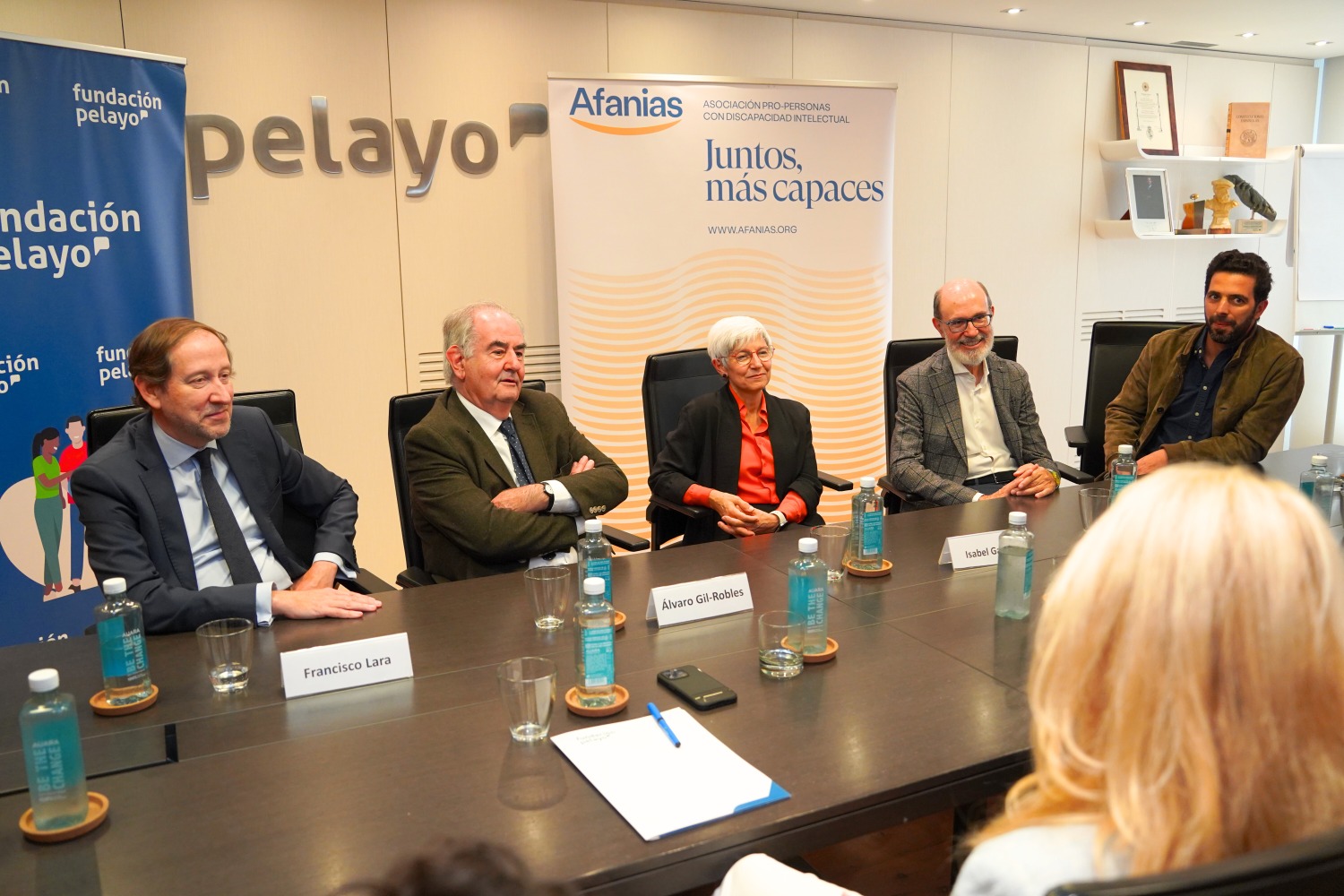 Francisco Lara Martín, Presidente de Pelayo Mutua de Seguros y Patrono de Fundación Pelayo; Alvaro Gil-Robles, Presidente de Fundación Pelayo; Isabel García, Presidenta de Afanias; José Boada Bravo, Presidente de Honor de Fundación Pelayo.